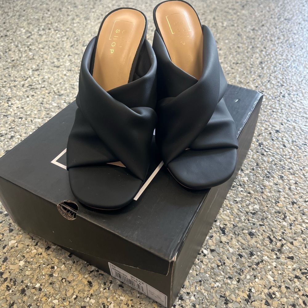 ShuShop Fiji Black Heel